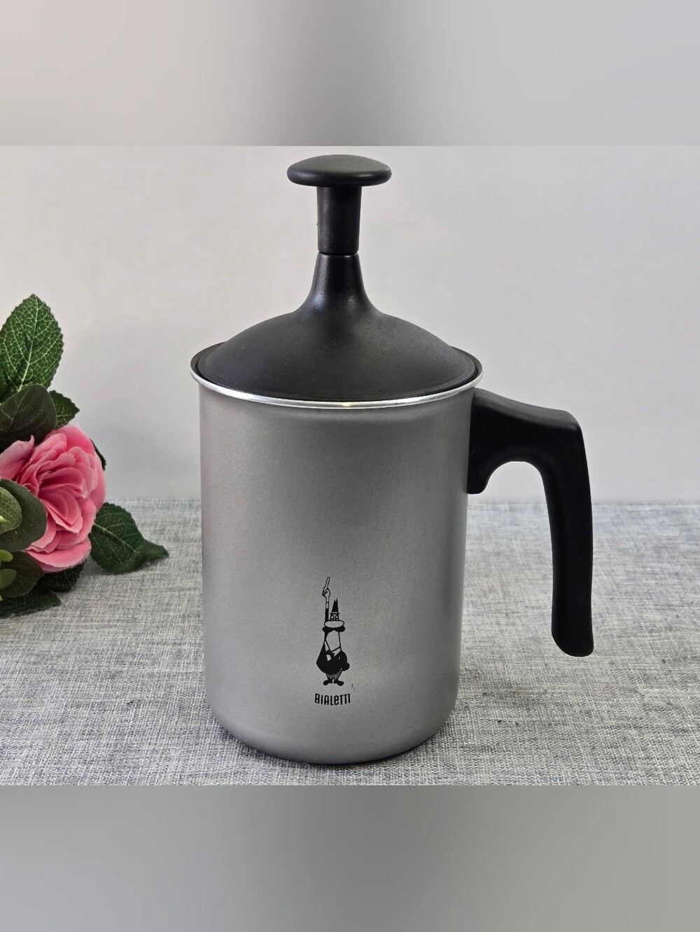 Bialetti Tuttocrema Manual Milk Frother Stovetop Grey 6-Cup - Open Box / Unused